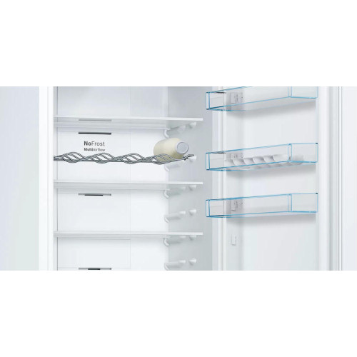 Двухкамерный холодильник Bosch KGN39VWEQ